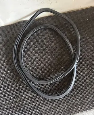 BMW X6 G06 Front door rubber seal 9465545 7437779