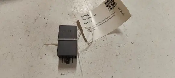 Peugeot 607 Seat heating relay 9654594980