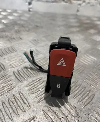 Renault Megane III Hazard light switch 8200214895A