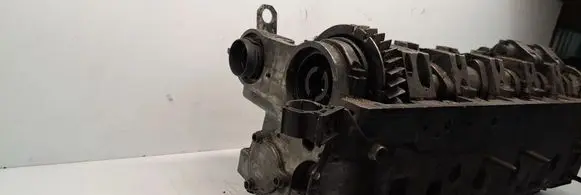 Volkswagen Touran I Engine head R070103373C