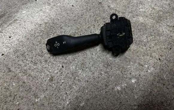 BMW 5 E39 Indicator stalk 8363668 8363668K 011040102