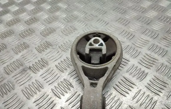 Mini Cooper Countryman R60 Engine mount bracket