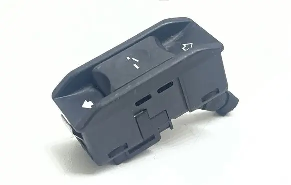 BMW 5 E60 E61 Sunroof switch 6907288 03015010 6131