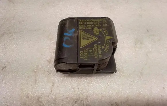 BMW 5 E60 E61 Headlight ballast module Xenon 5DD00831910
