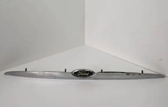 Ford Mondeo MK II Trunk door license plate light bar 96BBA43404BE C8C9A