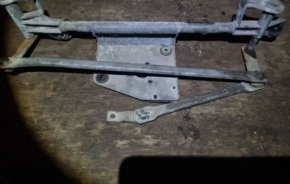 Renault Espace II Front wiper linkage 