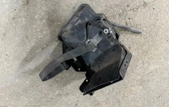 Fiat 500 Battery bracket 