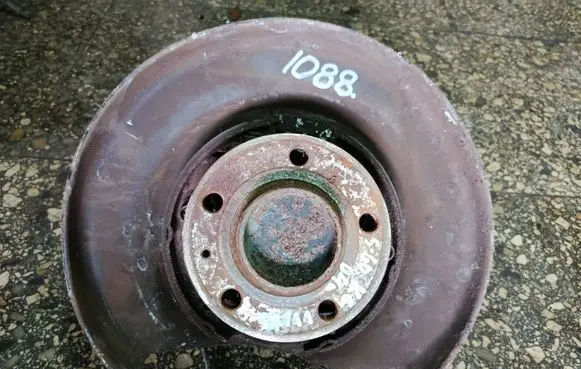 Volvo S60 Rear wheel hub