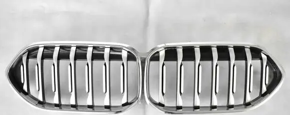 BMW 2 F44 Front bumper upper radiator grill