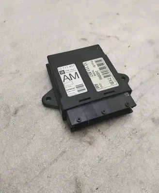 Opel Vectra C Door control unit/module 13111457 045698