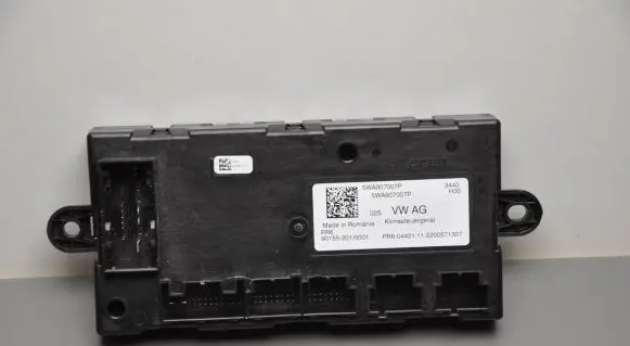 Audi A3 8Y Air conditioner control unit module 5WA907007P