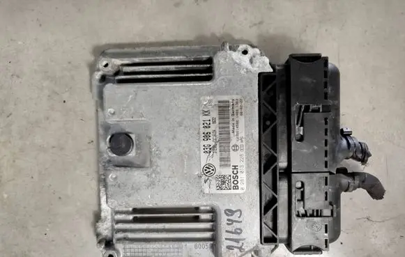 Skoda Octavia Mk2 (1Z) Engine control unit/module 03g906021kk 0281013228