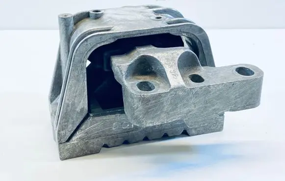 Skoda Octavia Mk2 (1Z) Engine mount bracket 1K0199262BA