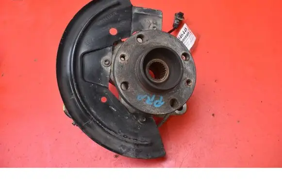 Dacia Sandero Front wheel hub spindle knuckle 