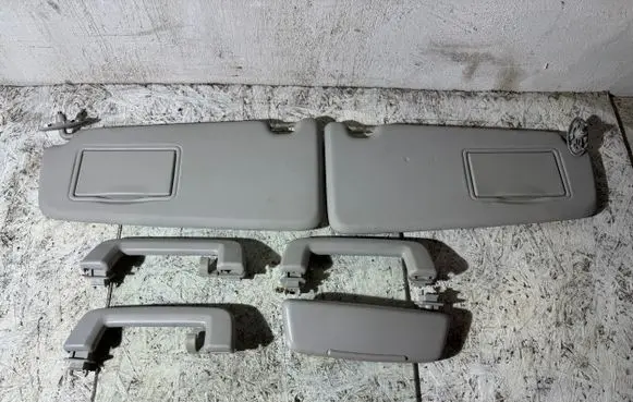 Ford Focus C-MAX A set of handles for the ceiling 