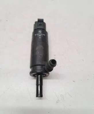 BMW 5 E39 Headlight washer pump 8377613
