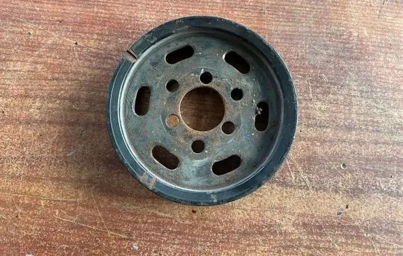 Audi A4 S4 B5 8D Power steering pump pulley 038145255F 038145255D