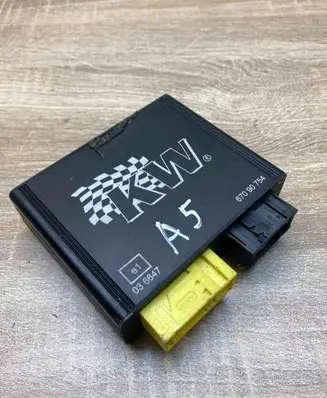 Audi A5 8T 8F Engine control unit/module ECU 67090754