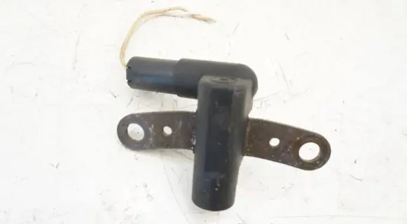 Renault Thalia I Crankshaft position sensor 8200439315