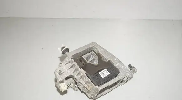 BMW 2 F45 Engine mount bracket 6853446 22116853446 6875628