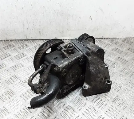 Ford Mondeo Mk III Power steering pump 7611332128