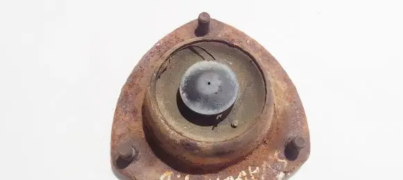 Mitsubishi Space Wagon Coil spring mount 