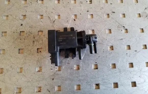Peugeot 5008 Turbo solenoid valve 9665886280