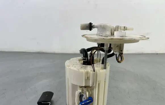 Hyundai i30 In-tank fuel pump 31110J7950 1001483909