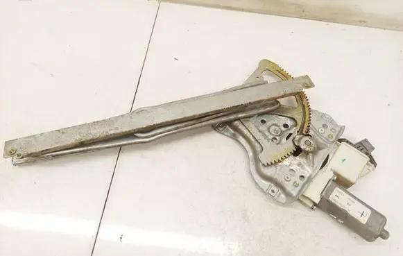 Toyota Avensis T250 Sliding door window regulator with motor 