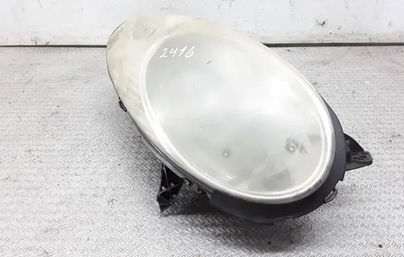 Nissan Micra Headlight/headlamp 26010AX700