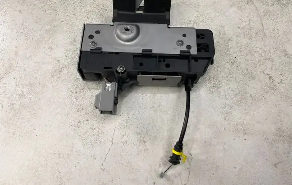 Volvo XC90 Tailgate/trunk/boot lock/catch/latch 31253053