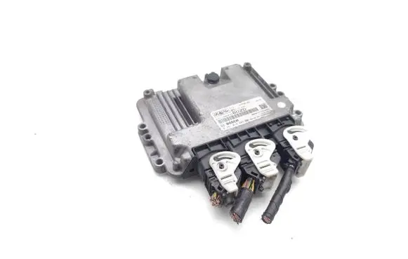 Ford Fiesta Engine control unit/module 8V2112A650KD 0281014803