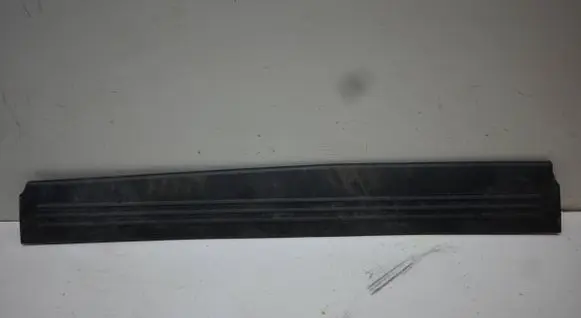 Chrysler Town u0026 Country V Rear sill trim cover 5VJ30DX9AA