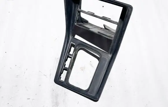 BMW 8 E31 Center console 8108930 51168108930
