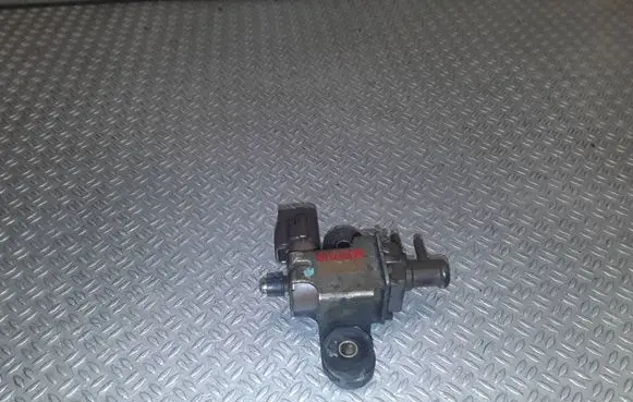 Toyota Corolla Verso E121 Turbo solenoid valve 2581927020
