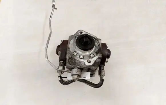 Mazda 6 Fuel injection high pressure pump SH0113800