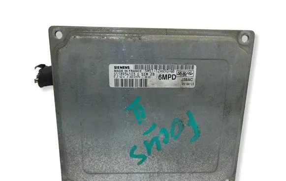 Ford Focus Engine control unit/module 5M5112A650GDKAS 5M5112A650GD 6MPD