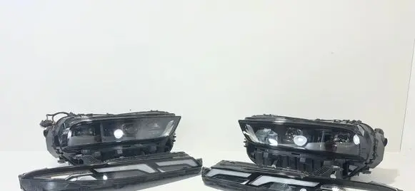 BMW X7 G07 Headlights/headlamps set 5A8D312 5A8D311