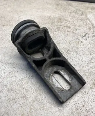 Opel Meriva A Radiator mount bracket 13231452