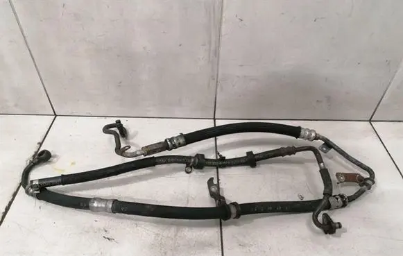 Mercedes-Benz CLS AMG C219 Power steering hose/pipe/line A2114665781 A2114662081