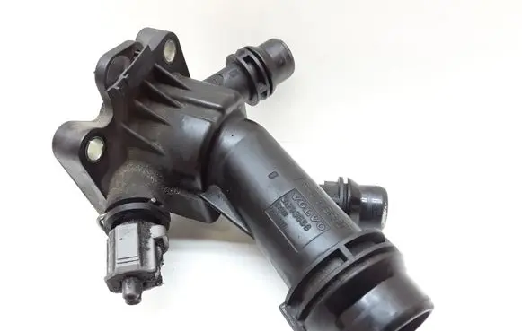 Thermostat/thermostat housing