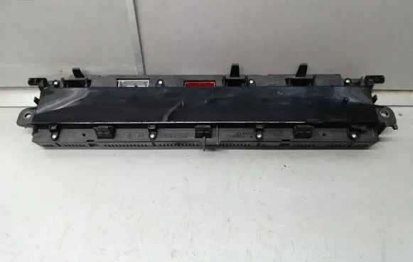 Renault Scenic II - Grand scenic II Speedometer (instrument cluster) P8200461294H 8200461294H