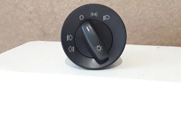 Skoda Octavia Mk2 (1Z) Light switch 1Z0941431G