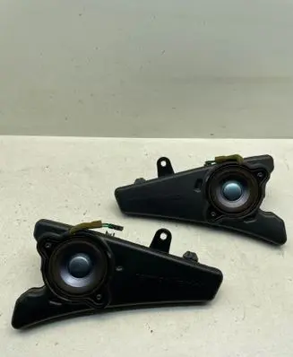 Mercedes-Benz R AMG W251 High frequency speaker in the rear doors A2518200302 35305M1101 18564088B