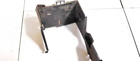 Battery box tray
