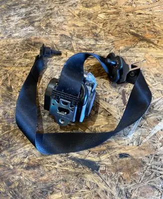 Mercedes-Benz B W245 Front seatbelt 607718000 006L000 6047613B