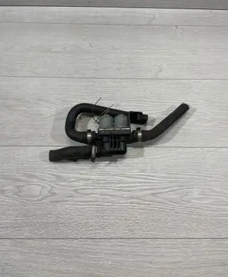 BMW X5 E70 Coolant heater control valve 6910544 1147412166 6968107