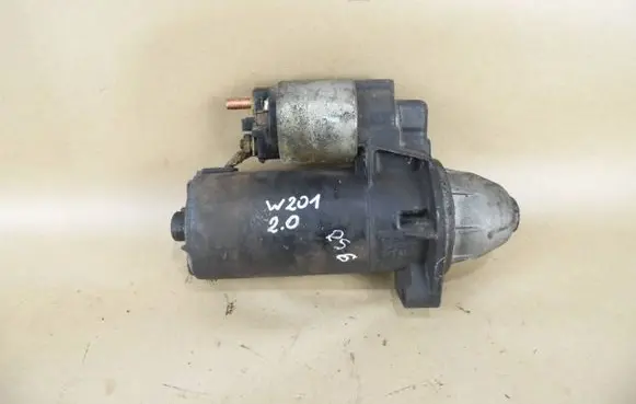 Mercedes-Benz 190 W201 Starter motor 0001108003