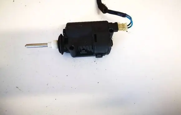 Opel Astra H Central locking motor 