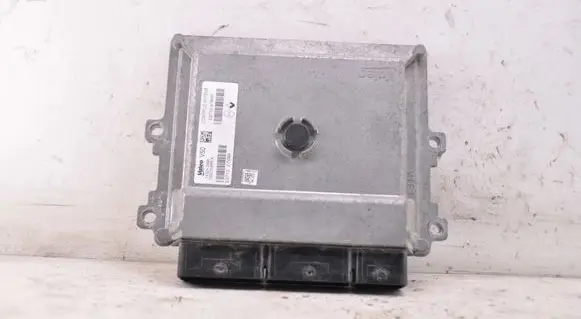 Renault Clio IV Engine control unit/module 237102706R 237104789R